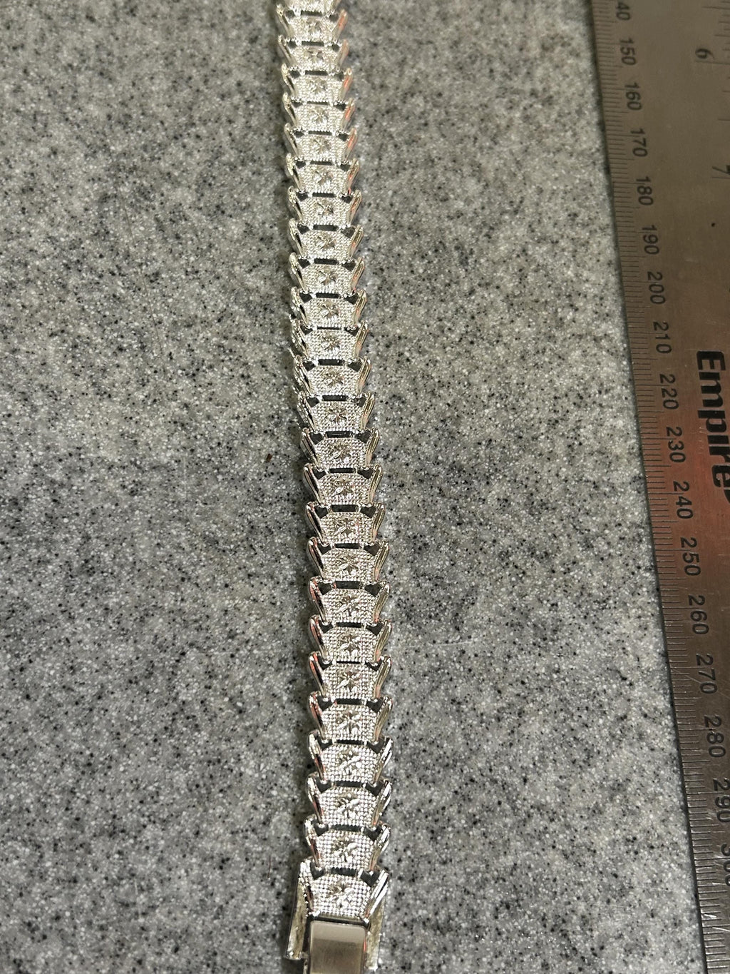 925 Sterling Silver Textured Chevron Link Statement Bracelet Unisex