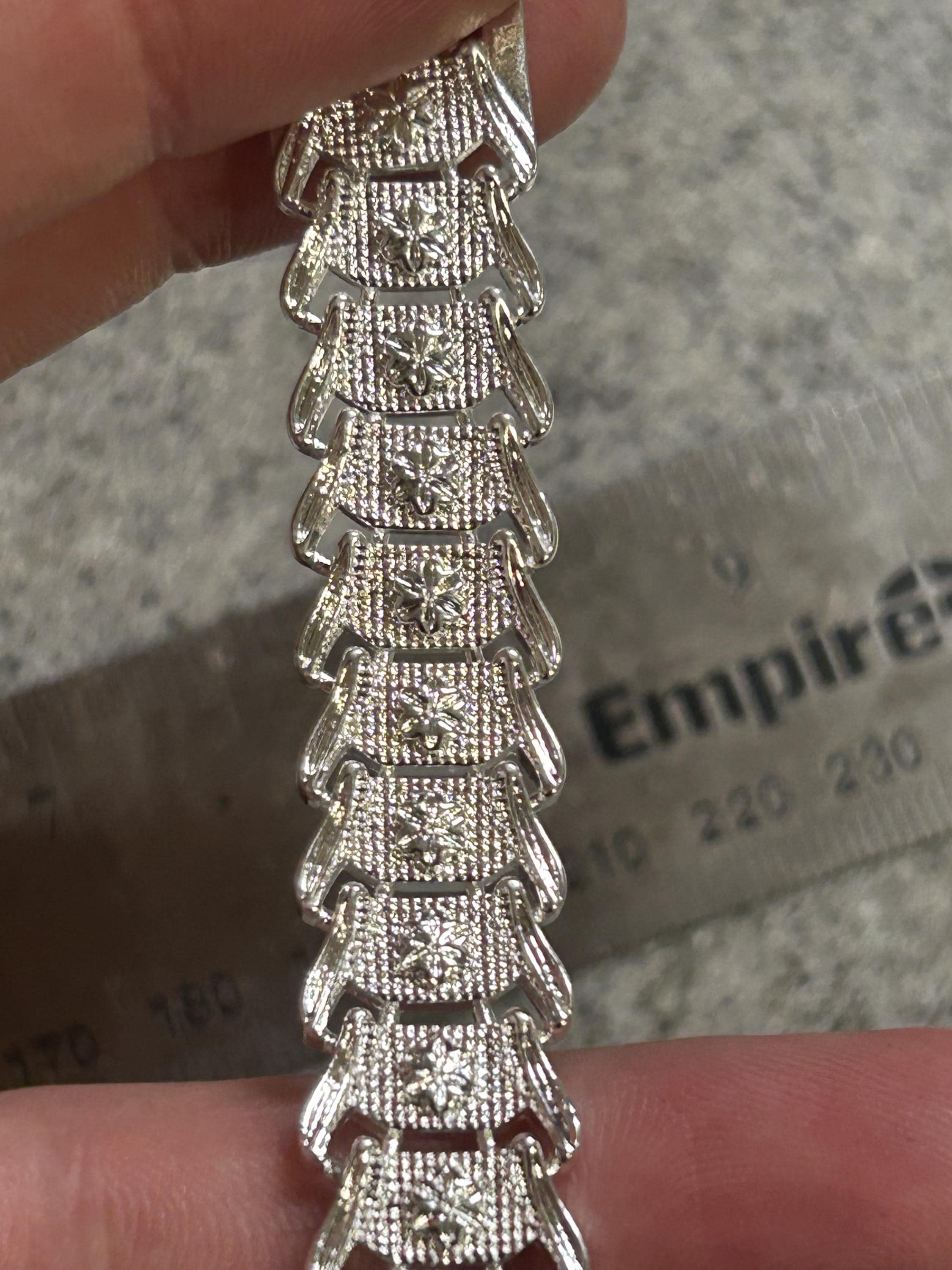 925 Sterling Silver Textured Chevron Link Statement Bracelet Unisex